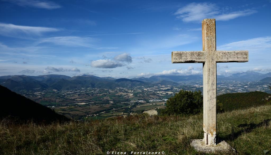 Casale Il Cerqueto Bed and Breakfast San Severino Marche Buitenkant foto
